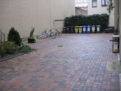 Hof nach der Umgestaltung