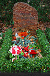 Jahreszeitliche Grabgestaltung - Herbst