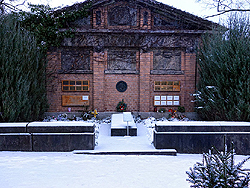 Urnenruhegemeinschaft im Winter