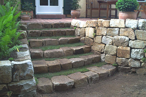 Natursteintreppe