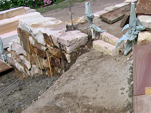 Treppe an Trockenmauer
