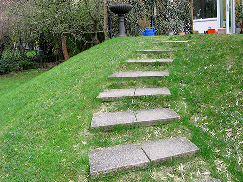 Treppe aus Trittsteinen